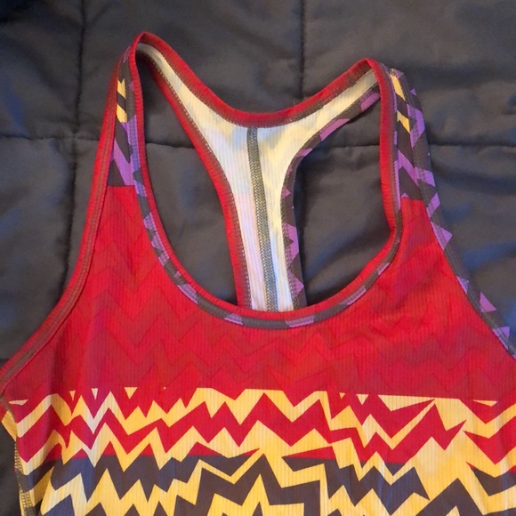 Nike Racerback Tank tip - Picture 3 of 5